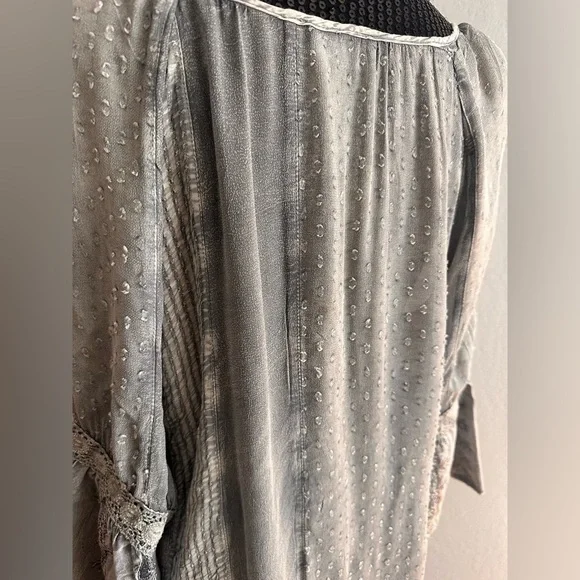 Young Threads Boho Flowy Blouse Size L - NWT - Picture 4 of 8